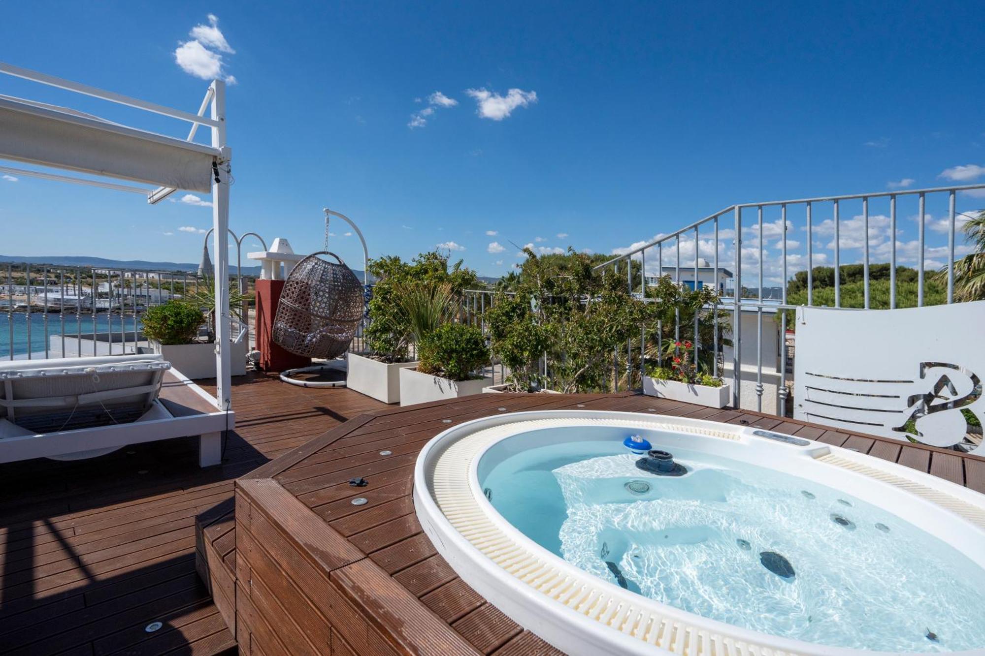 Apulia Charming Suites - Casa Rossa Suite Perla E Suite Corallo Savelletri Zewnętrze zdjęcie